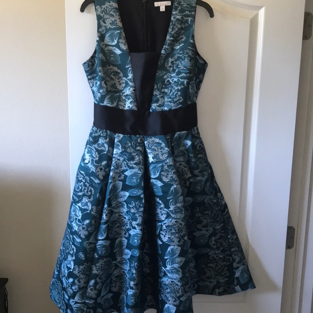 Blue and silver knee length dress 👗